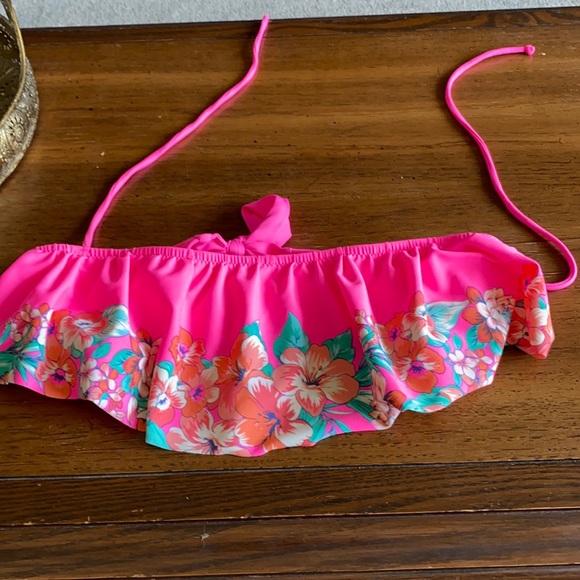 Pink bikini top - Picture 1 of 1